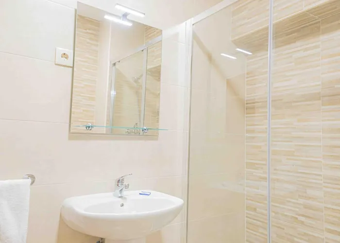 Sea View 1b Апартаменты Портиман